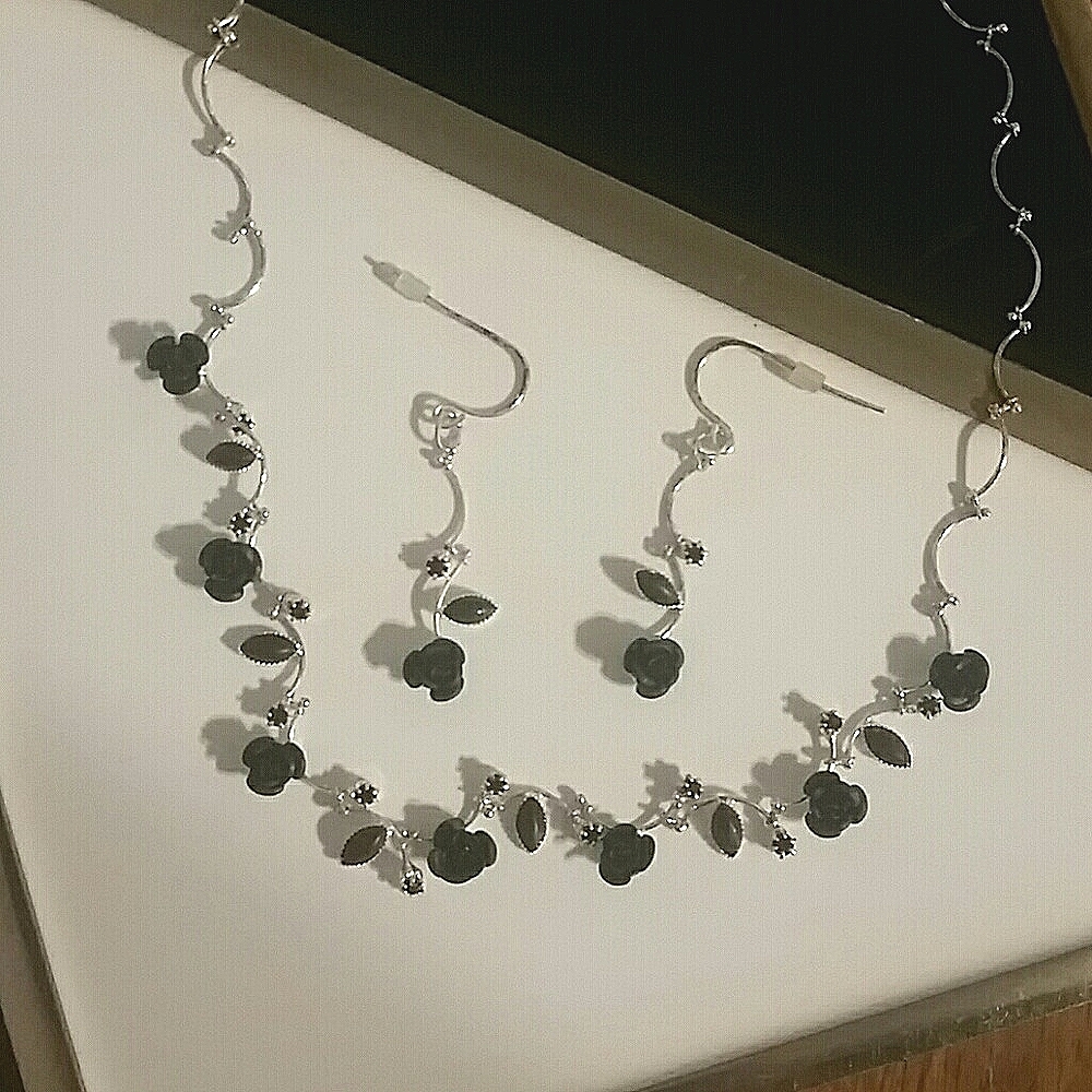Black Resin Flower Rose Necklace and Earring set
